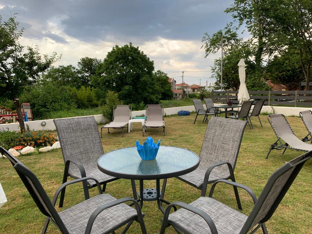 Garden terrace
